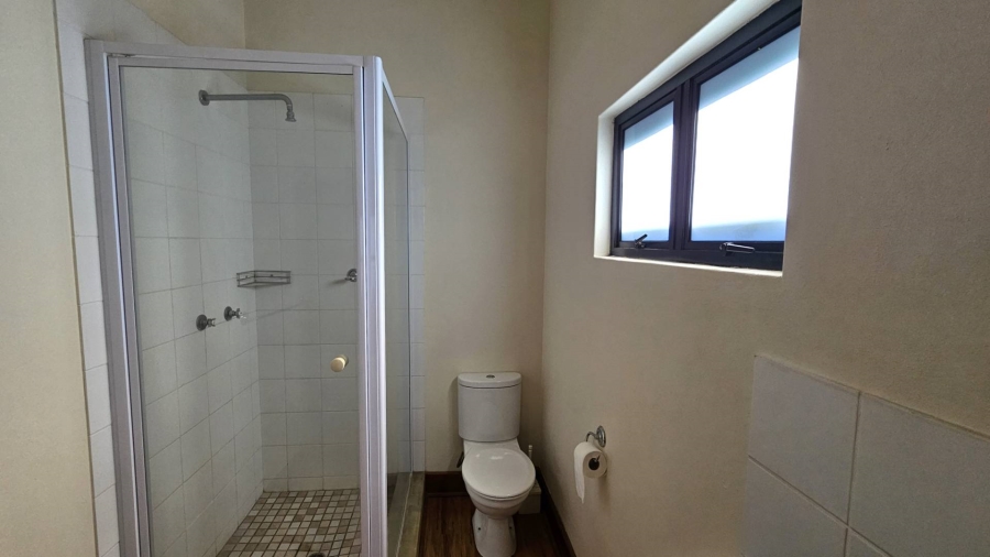 5 Bedroom Property for Sale in The Coves North West
